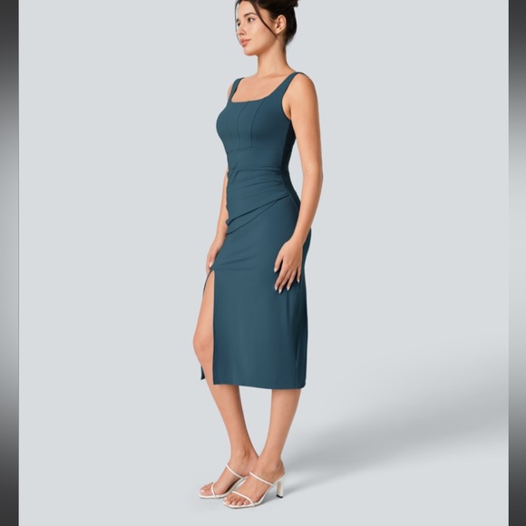 Halara Square Neck Backless Corset
Ruched Split Bodycon Midi Dress - Picture 3 of 11